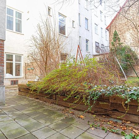 Simple Apt W Full Kitchen Wiener Stadthalle Viena Exterior foto