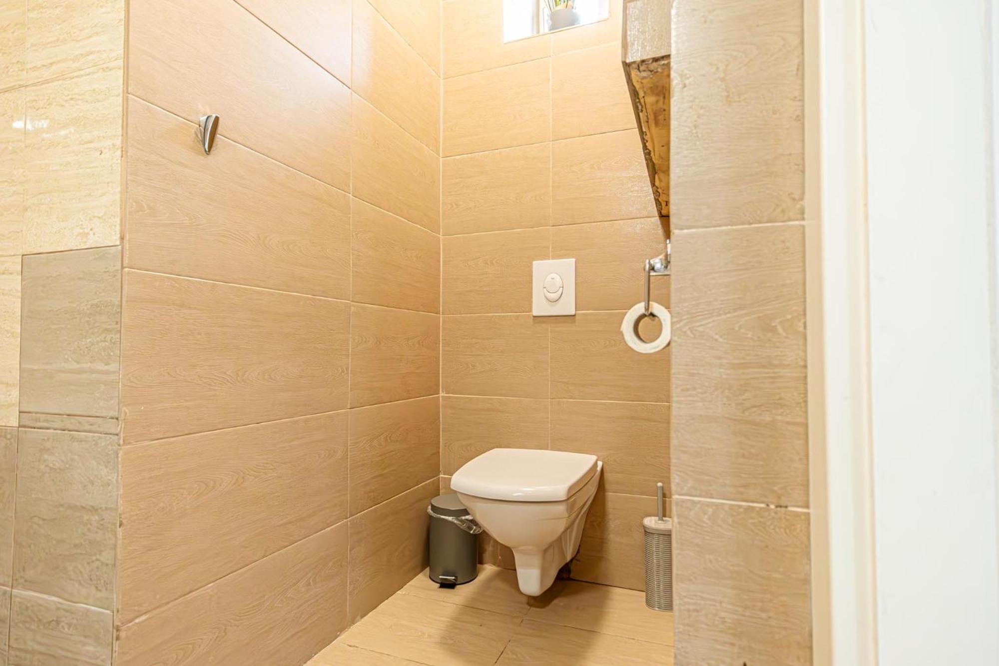 Simple Apt W Full Kitchen Wiener Stadthalle Viena Exterior foto